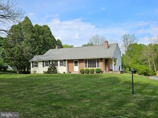 23 Hickory Ln, Malvern, PA 19355