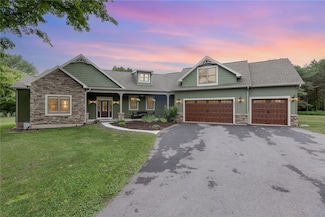 698 Herman Rd, Webster, NY 14580