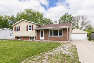 1120 Alva St, Menasha, WI 54952