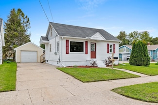 2717 13th St, Two Rivers, WI 54241