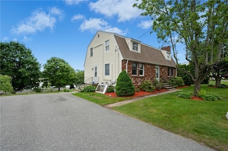 73 Vineyard Ave, Cumberland, RI 02864