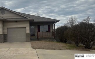 1513 23rd Ave, Council Bluffs, IA 51501