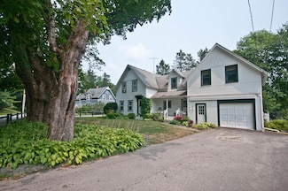 23 Chapel St, Ellsworth, ME 04605