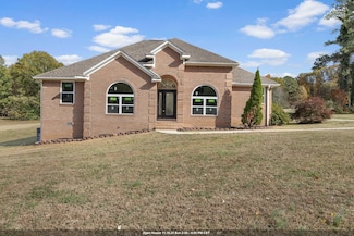 2070 Killough Dr, Tuscumbia, AL 35674