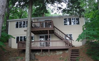 7 Forest Ln, Cumberland Center, ME 04021