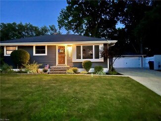 6505 Michael Dr, Brookpark, OH 44142