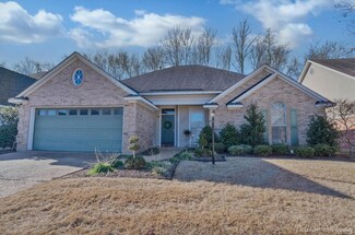 945 Azalea Garden Dr, Shreveport, LA 71115