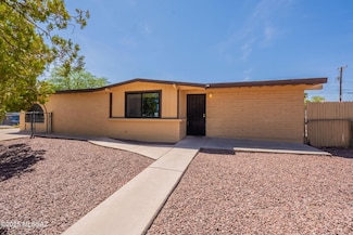 325 W Santa Maria St, Tucson, AZ 85706