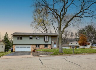 930 Burton St, Red Wing, MN 55066