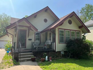 713 N 9th St, Independence, KS 67301