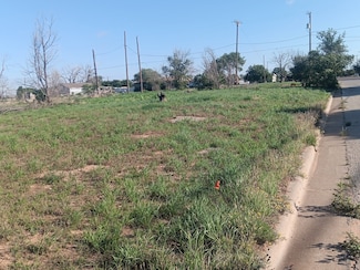 209 N Niter Ave, Lubbock, TX 79403