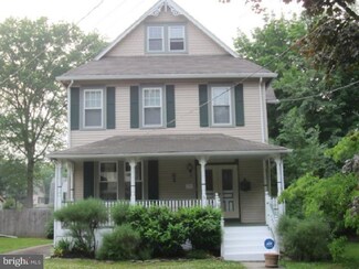 33 Rogers Ave, Merchantville, NJ 08109