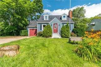 17 Burgess Ave, Dayton, OH 45415