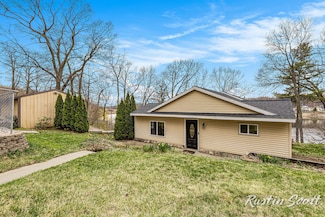 7229 Bordeau Dr NE, Belding, MI 48809