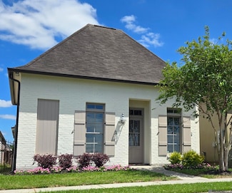 14017 Cirrus Dr, Baton Rouge, LA 70810