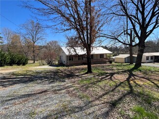 4612 Jordan Valley Rd, Trinity, NC 27370