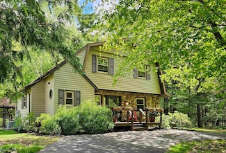 9388 Alpine Rd, Fremont, WI 54940