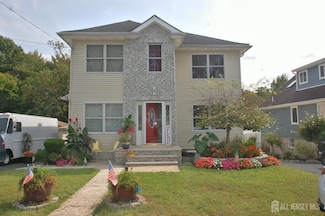 941 Grove Ave, Old Bridge, NJ 08879