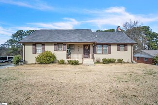 2907 E North St, Greenville, SC 29615