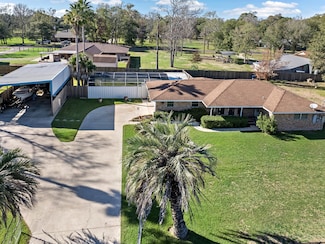940 Dugas St, Bridge City, TX 77611