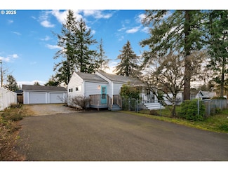 11560 SE Taylor St, Portland, OR 97216