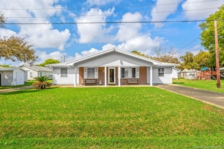 206 S 2nd St, Gueydan, LA 70542