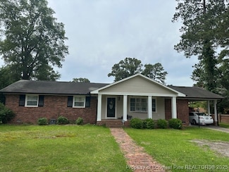 505 W 30th St, Lumberton, NC 28358