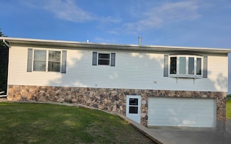 8519 Pigeon Lake Rd, Valders, WI 54245