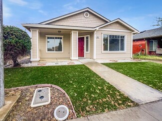 1012 Farnham Ave, Woodland, CA 95776