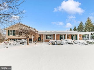 3103 Cardinal Dr, Westminster, MD 21157