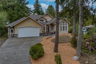 820 Pioneer Dr, Port Ludlow, WA 98365