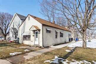 202 14th Ave SW, Cedar Rapids, IA 52404