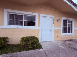 3820 SW 48th Ave Unit E31, Hollywood, FL 33023