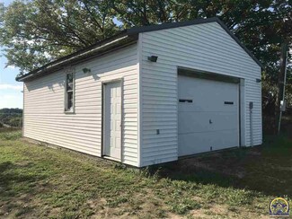 6223 K-92 Hwy, Ozawkie, KS 66070