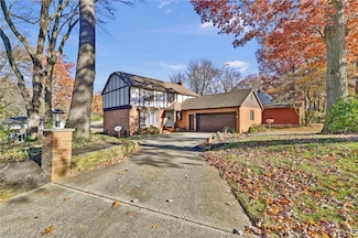 5229 Dungannon Cir NW, North Canton, OH 44720