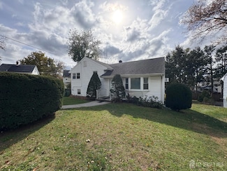 13 Glencourt Ave, Edison, NJ 08837