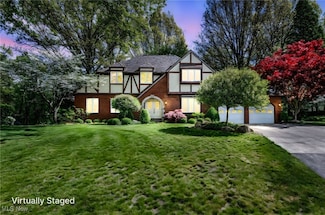 1042 Reedy Dr, Wadsworth, OH 44281