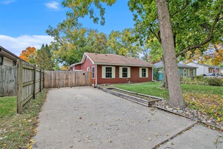 7830 Lake Wood Dr, Portage, MI 49002