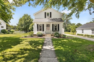 203 N Olive St, Wakarusa, IN 46573