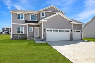 209 11th Ct NW, Bondurant, IA 50035