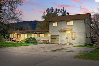 1110 Hickory St, Sandpoint, ID 83864