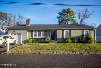 1229 Anchor Ave, Beachwood, NJ 08722