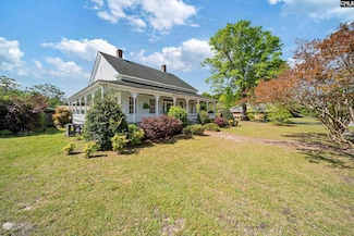 131 Pine St NW, Salley, SC 29137