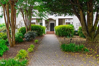 1000 Brighthurst Dr Unit 104, Raleigh, NC 27605