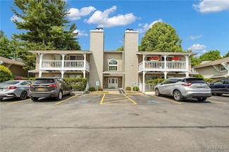 1240 Youngs Rd Unit C, Amherst, NY 14221