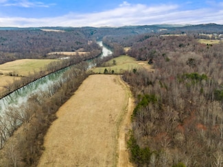 9999 Red Bird Rd, Williamsburg, KY 40769