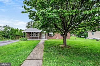 1915 Locust St, Upper Chichester, PA 19061