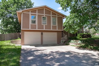 2701 Pebble Ln, Lawrence, KS 66047
