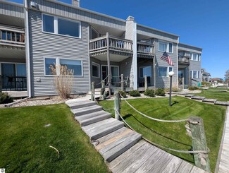 3097 E Midshipman Dr, Au Gres, MI 48703