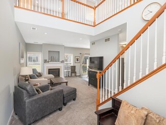 7575 Derby Ln, Shakopee, MN 55379